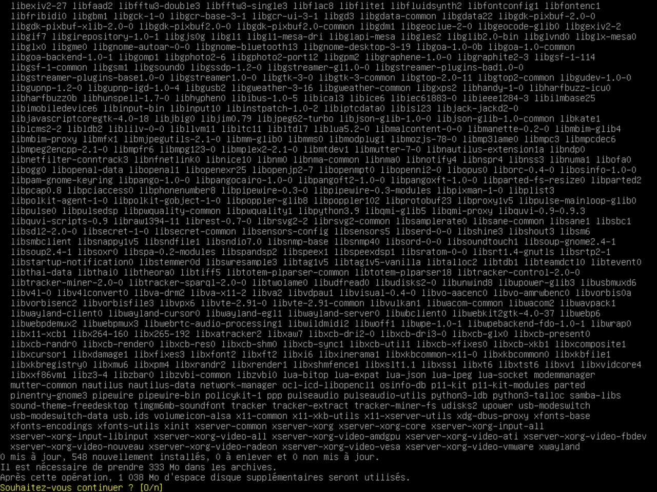 Mon premier ordinateur Linux - Confirmez la liste des packages sélectionnés pour installer un environnement graphique Gnome minimal sur Debian